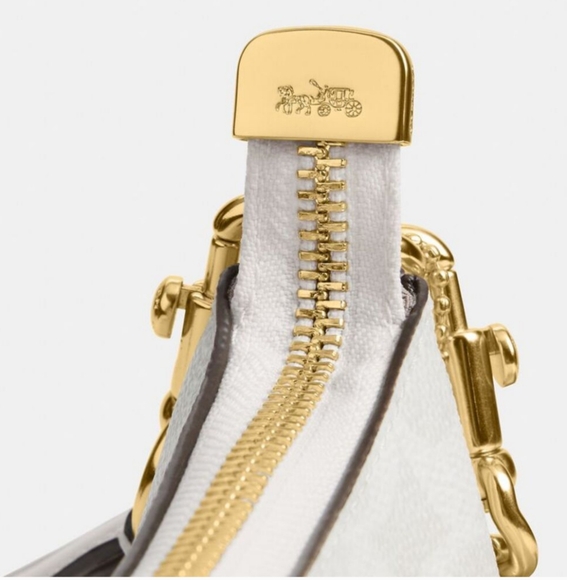NWT! 🧧 🎁 Style#CV933, Coach Teri Shoulder Bag in White/Gold/Chalk - Picture 7 of 15